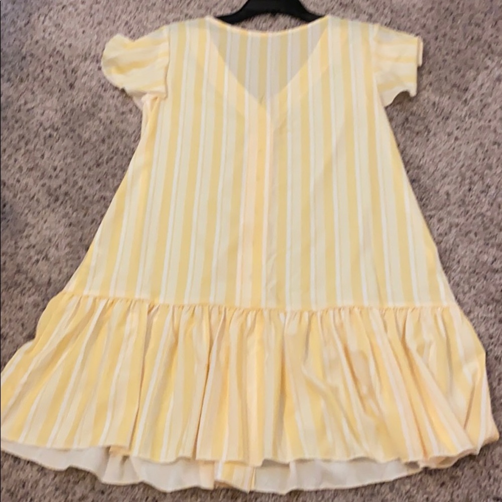Yellow Dress - Picture 4 of 4